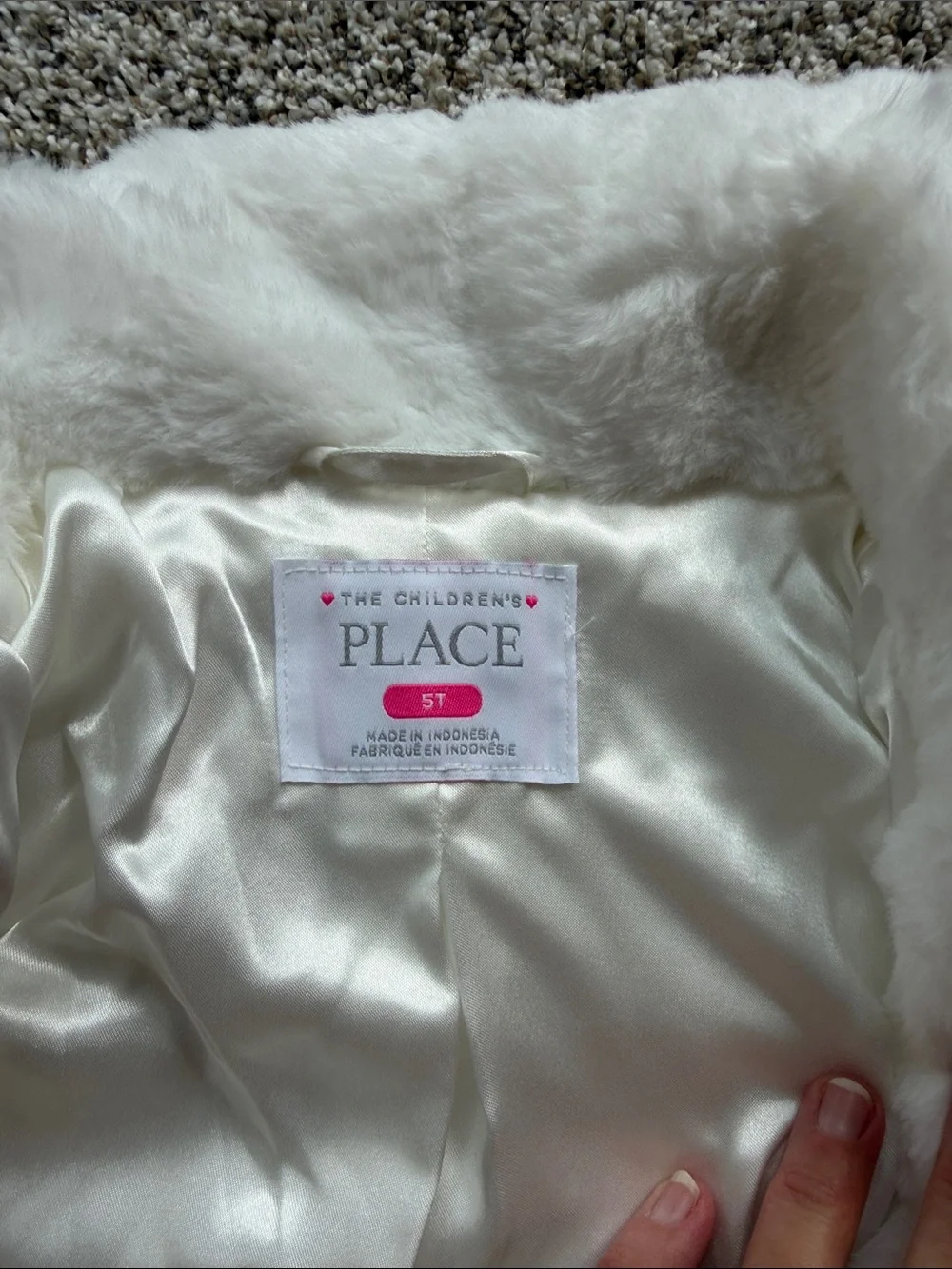 NWT Children's Place girls White Faux Fur Jacket Coat 5T